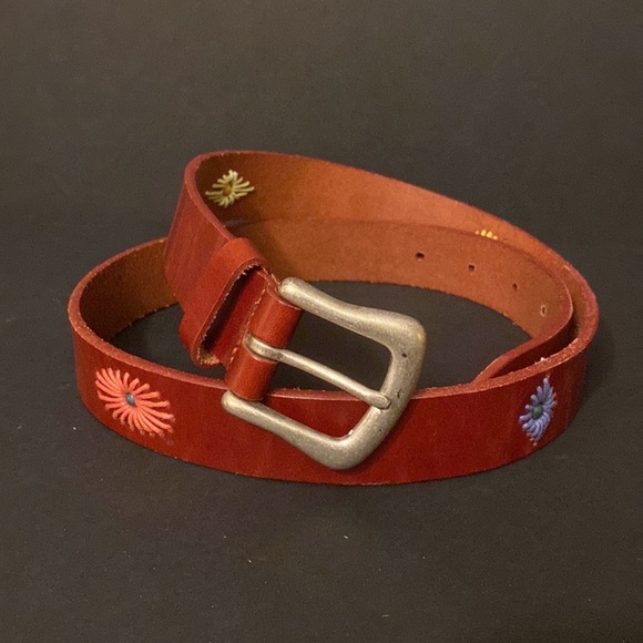 Fossil Accessories - Fossil brown leather belt with embroidery